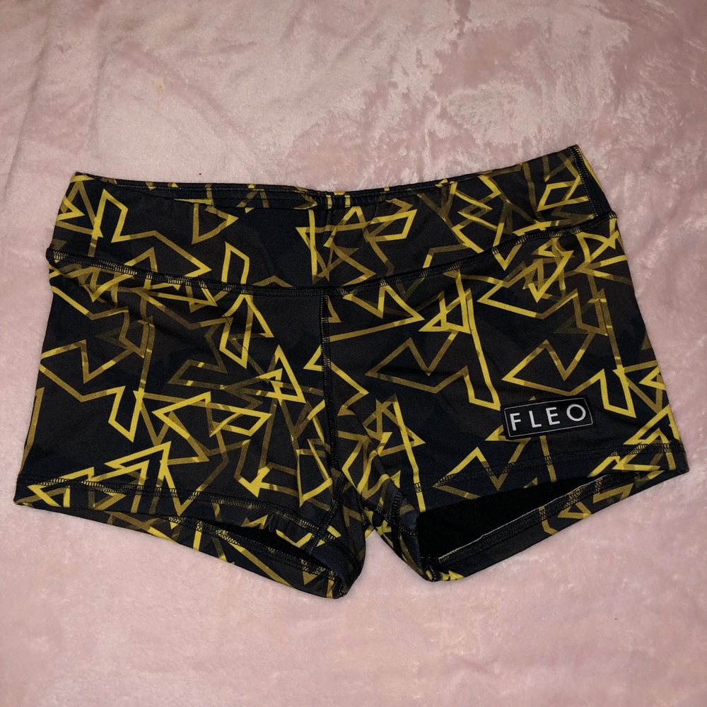 Floe 3.25 Black and Gold Shorts